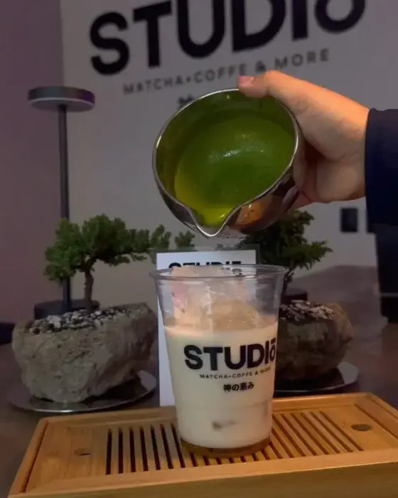 Pumpkin Spice Matcha de Studio